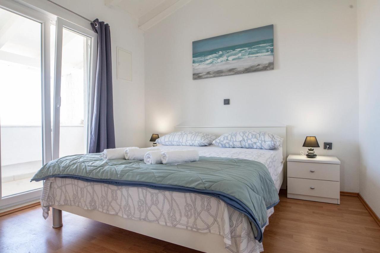 Zorana Apartment Рогозница Екстериор снимка