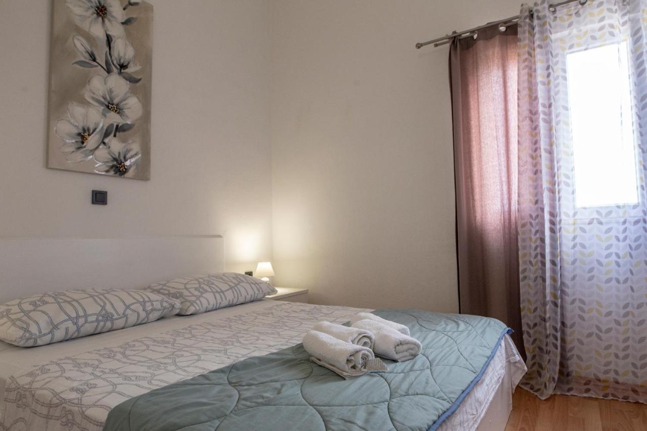 Zorana Apartment Рогозница Екстериор снимка