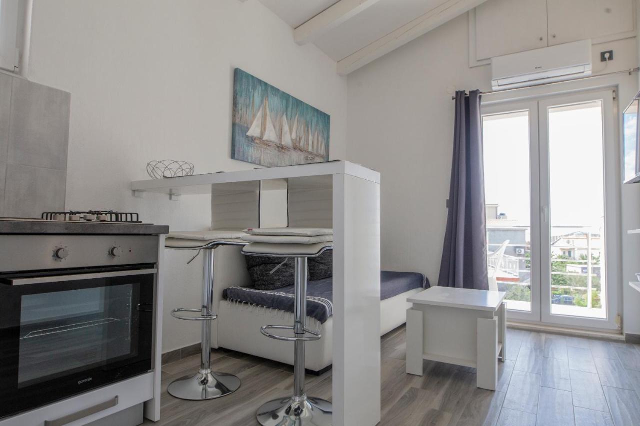 Zorana Apartment Рогозница Екстериор снимка