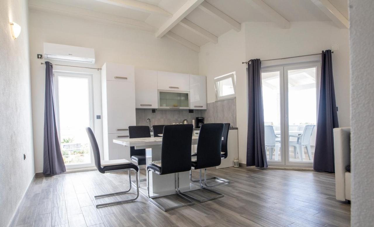 Zorana Apartment Рогозница Екстериор снимка