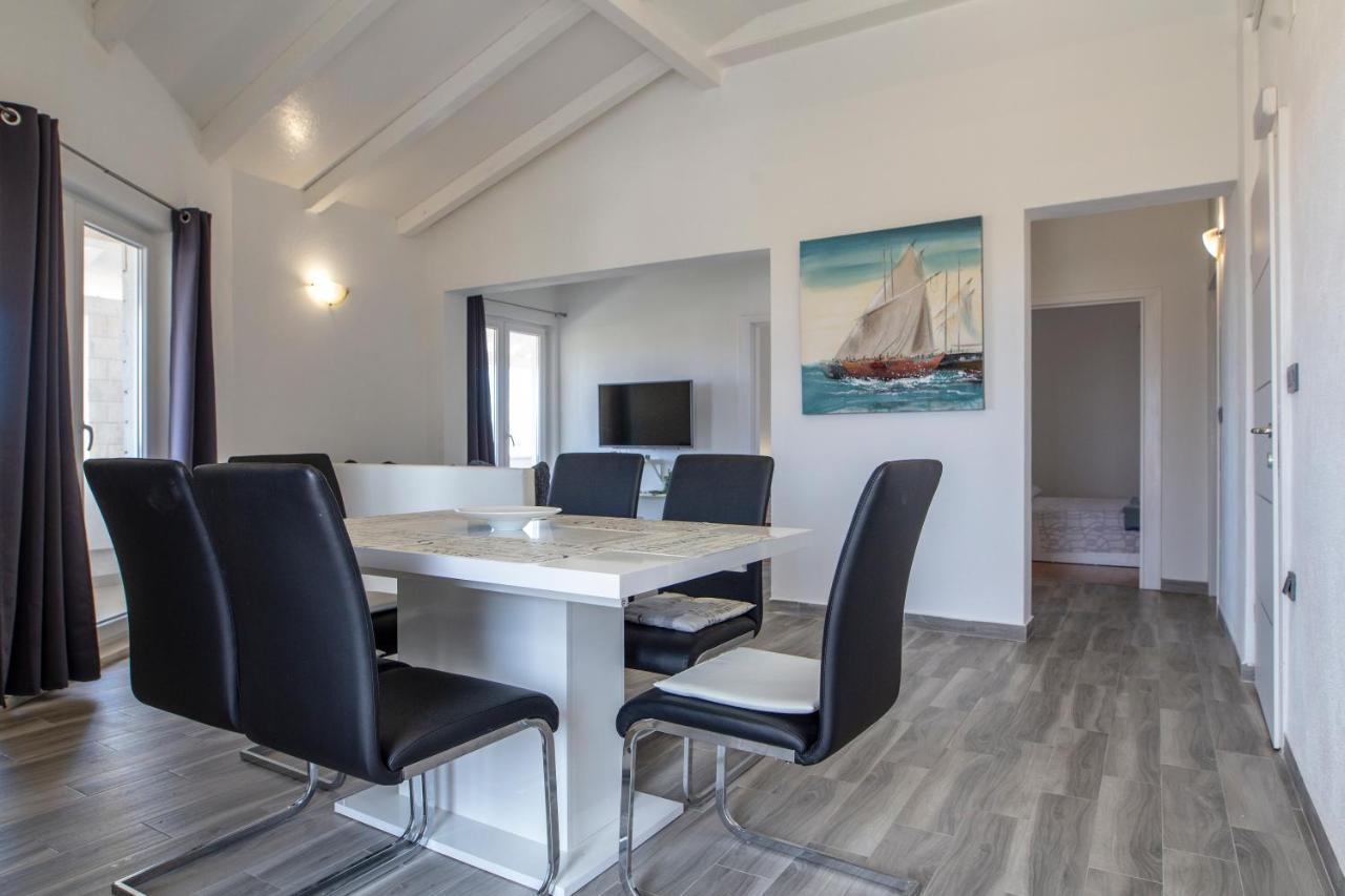 Zorana Apartment Рогозница Екстериор снимка