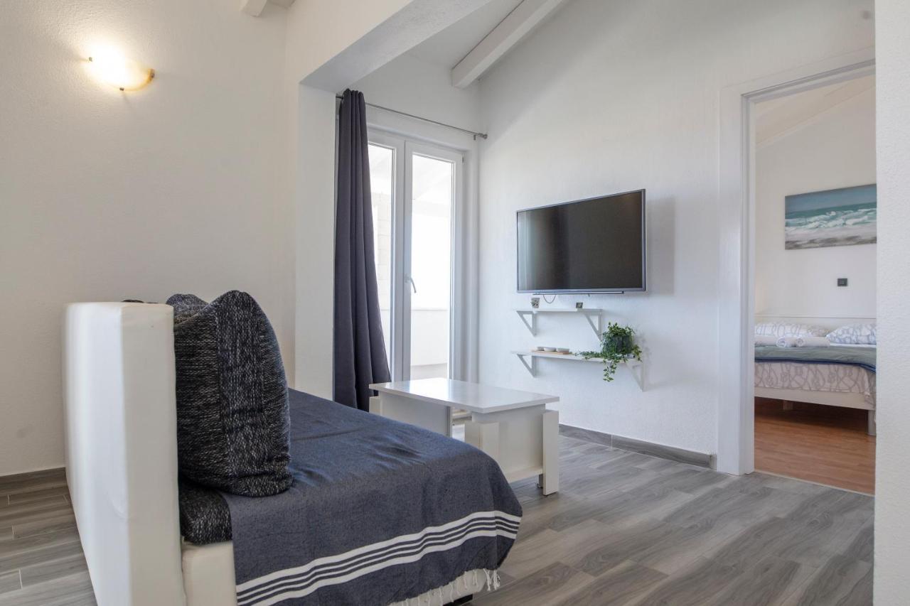 Zorana Apartment Рогозница Екстериор снимка